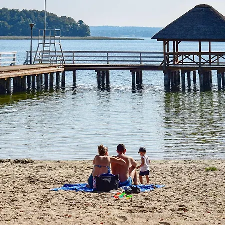 بيت للعطل Dom W Sadzie مورونغ